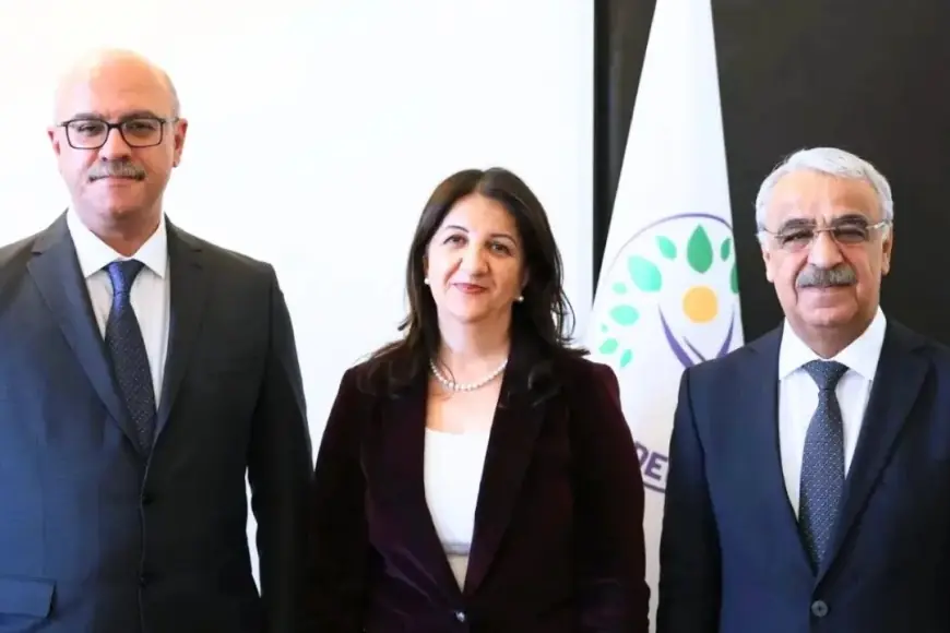 Çerçeve yasa öncesi görüşme: DEM Parti heyeti İmralı’da