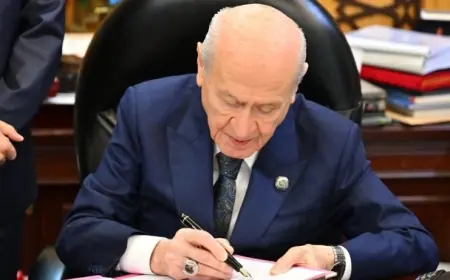 Bahçeli: Demirtaş evine, Ahmetler görevine, Öcalan umut hakkına kavuşmalıdır