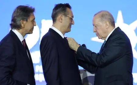 3 milletvekili ve 7 belediye başkanı AK Parti’ye katıldı