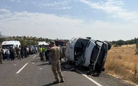 Diyarbakır-Bingöl yolunda feci kaza: 3 ölü 12 yaralı