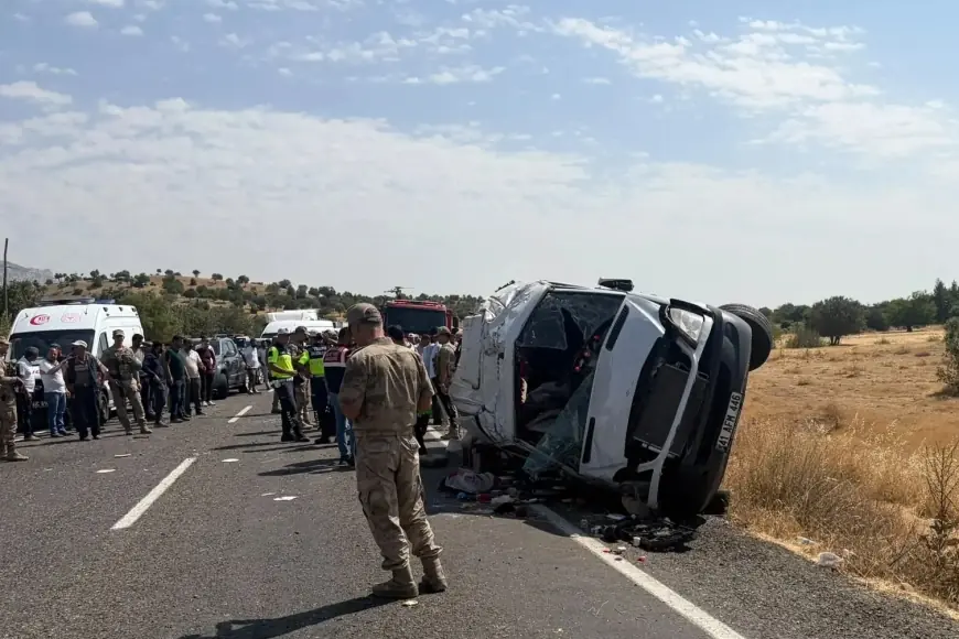 Diyarbakır-Bingöl yolunda feci kaza: 3 ölü 12 yaralı