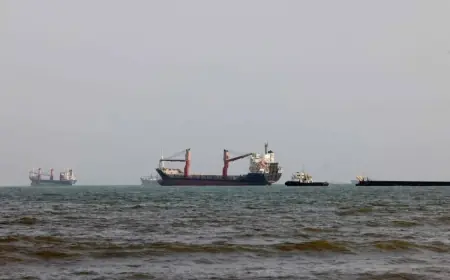 İran: Hürmüz Boğazı, ABD anlaşmaya uyana kadar kapalı kalacak