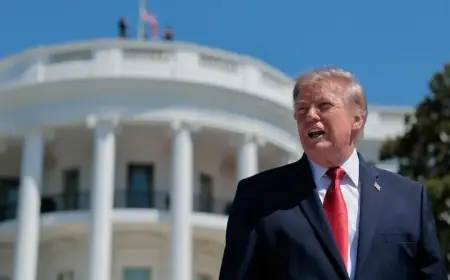 Trump: İran’la müzakere etmek zaman kaybı