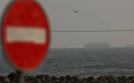 Tahran: Hürmüz’ü yeniden açmak için acelemiz yok