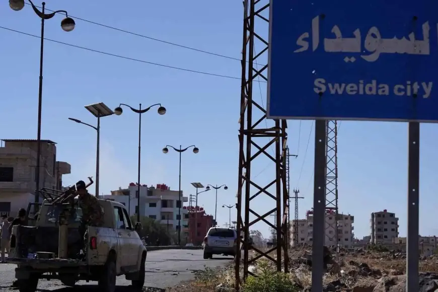 Süveyda’da Suriye güçleri ile silahlı gruplar çatıştı