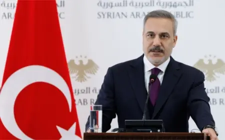 Hakan Fîdan li Şamê: Divê proseya têkelkirina HSDê bi lez bê bicihanîn