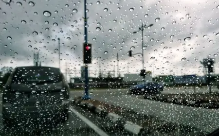 Meteoroloji'den çok sayıda il için kuvvetli yağış ve fırtına uyarısı