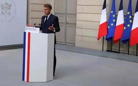 Macron: Rusya’nın saldırıları karşılıksız kalmayacak