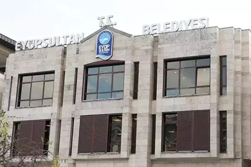 CHP’li Eyüpsultan Belediyesi’ne operasyon: Başkan Özmen dahil 28 gözaltı