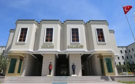 5 belediye başkanı ve başkan vekili görevden uzaklaştırıldı