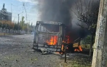 Ukrayna'da iki yolcu otobüsüne saldırı: En az 30 ölü