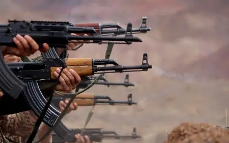 İran’ın güneydoğusunda Devrim Muhafızları ile silahlı kişiler arasında çatışma