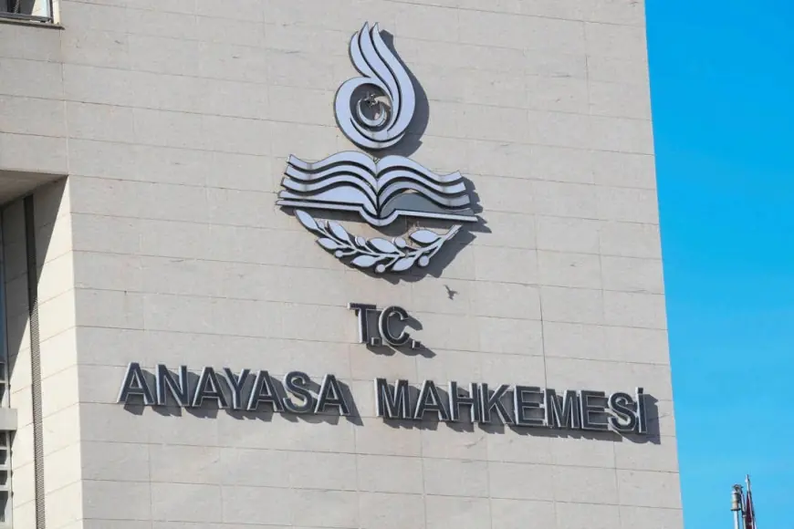 AYM'den 26 siyasi parti hakkında suç duyurusu kararı