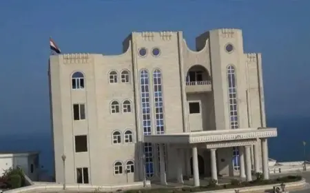 Husilerden Aden’deki Cumhurbaşkanlığı Sarayı’na saldırı