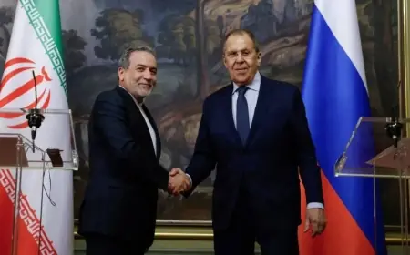 Rusya Dışişleri Bakanı Lavrov İran'da: Arakçi ile görüştü