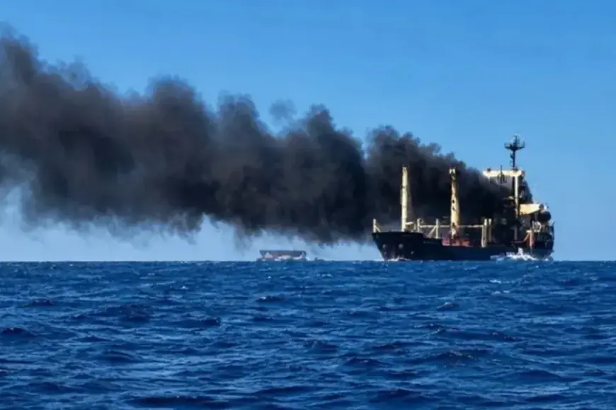 İran: Hürmüz Boğazı'nda petrol tankeri mayına çarptı