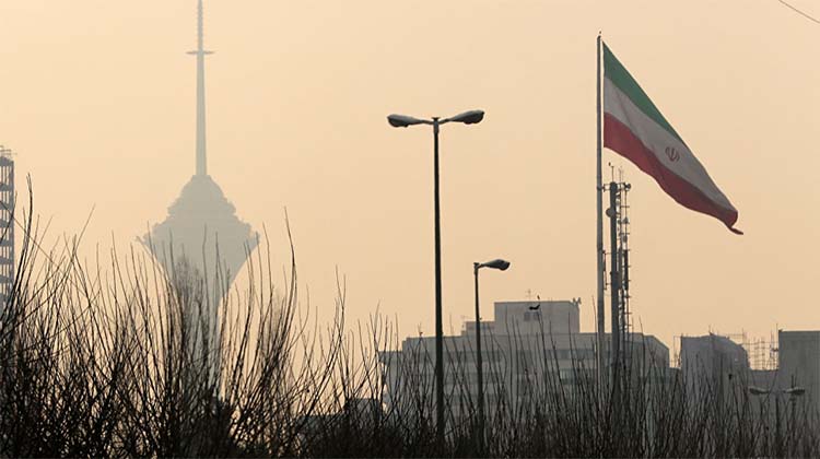 Li Ûrmiyê jineke kurd xwe şewitand