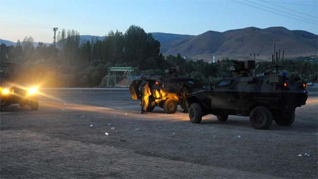 Li Şirnexê şer: 2 leşker hatin kuştin 4 jî birîndar
