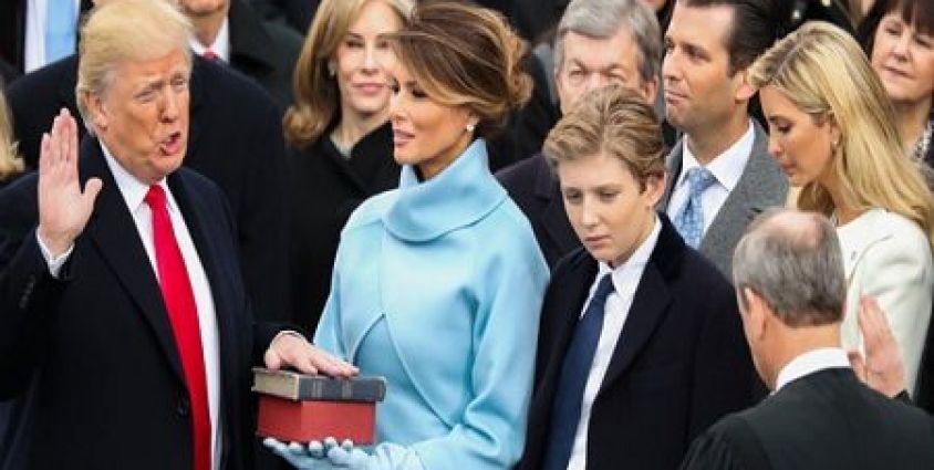 Donald Trump sund xwar û bû serokê Amerika