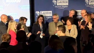 Vîyan Dexîl li DYAyê 'xelata mafên mirovan' girt