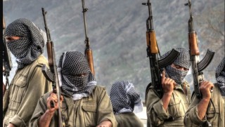 Herdu girîlayên PKK li qampa Maxmurê çalakî nekirin lê hatin Koştin!