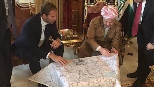 Rayedarên Brîtanyayê û Barzanî nexşeya Rojhilata Nabîn gotûbêj kir