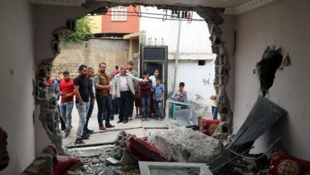 Li Silopî zirxpoşa polîsan 2 zarok kuştin