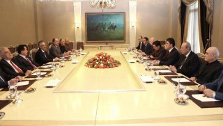 Jibo aktîfkirina Parlementoyê PDK û YNK niha civîn dikin...