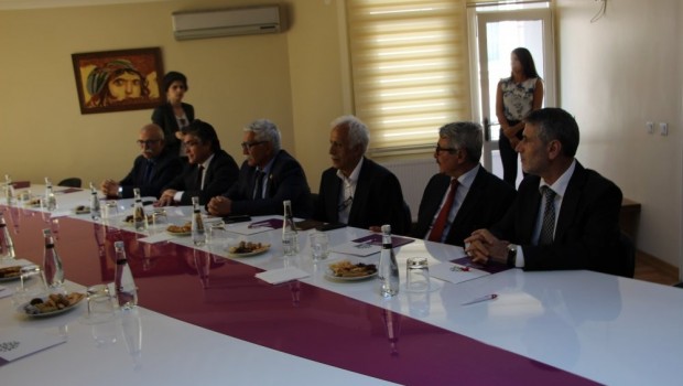 Înisiyatîfa Piştgiriya Referandûmê serlêdana HDP'ê kir