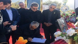 Qasim Silêmanî  tirba Mam Celal ziyaret kir