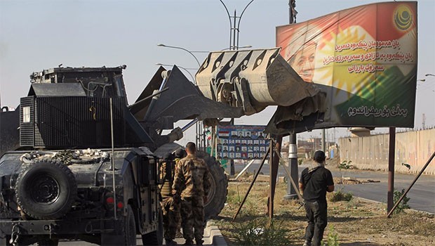 Kurd çima wenda dikin