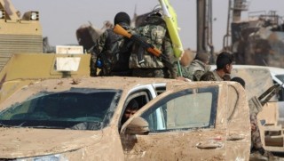 Hêzên hikumeta Suriyê, bînkeyên HSD li gundewarên Dêrazorê topbaran kirin