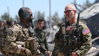 Amerîka hejmara dîplomat û karmendê xwe li Rojava zêde dike