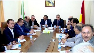 Wezîrê Derve yê Rûsya li gel şandeke ENKSê dicive