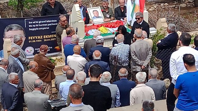 Di yekemîn salvegera wefata wî de malbat, heval , nas û dostên Feyyaz Ekmen wî bibîranîn 
