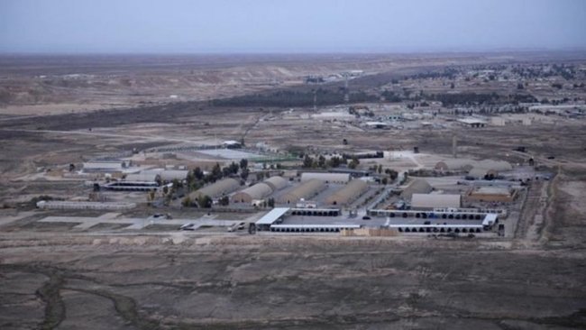Hêzên Amerîka li firokxaneya Bexdayê rastî êrîşekê hat