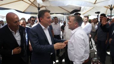 Waniyekî bo Babacan: Hûn bi CHP ya ku Komkujiya Zîlanê kiriye re ne