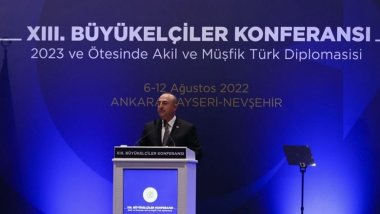 Çavuşoglu: Îstixbaratên Tirkiye û Sûriyê dest bi hevdîtinan kirine