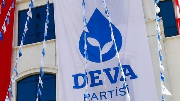 Rêveberiya Partiya DEVAyê ya Şemrexê dest ji kar kişand