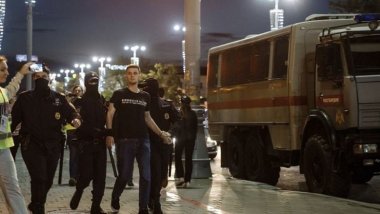 Almanya: Em ê mafê penaberiyê bidin leşkerên ku ji Rûsyayê direvin