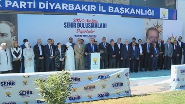 Hayatî Yazici: Me dest ji çareseriyê bernedaye me rêbaza wê guhertiye