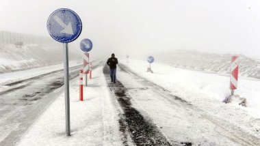 Li Bakurê Kurdistanê barîna berfê dest pê kir