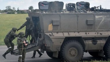 Rûsya ji bajarê Kherson vekişiyaye