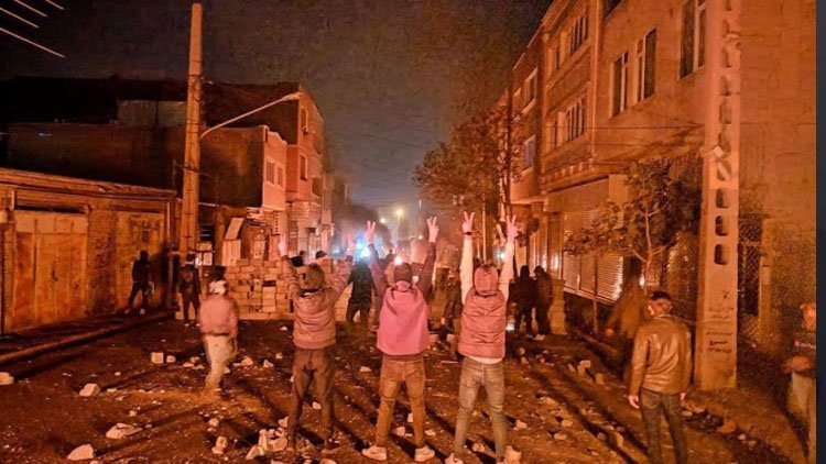 Rojhilat: Li Bokanê 4 xwepêşander hatin kuştin