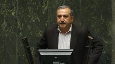 Nûnerê Mihabadê li Parlamentoya Îranê: Hikûmetê leşker anîne ser bajarên Kurdan