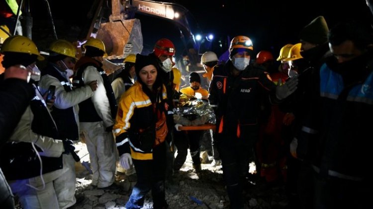 Li Dîlokê piştî 170 demjimêran jinek hat rizgarkirin