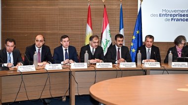 Serokwezîrê Herêma Kurdistanê ligel hejmarek karsaz û veberhênerên Fransî civiya