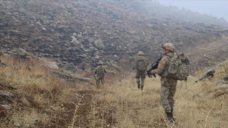 Leşkerekî Tirkiyê di operasyona Pençe - Kilîd de mir