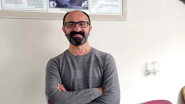 Lêpirsîneke nû li ser mamosteyê ku dersa bijarte ya Kurdî teşwîq dike hat destpêkirin