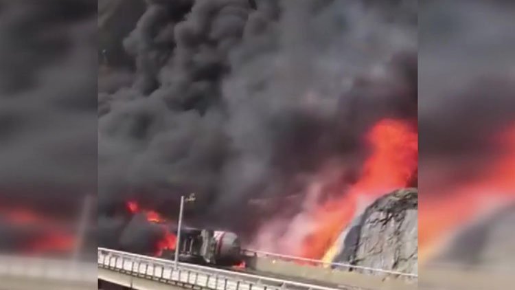 Li Siûdiyê agir bi otobusa ziyaretvanên Umrê ket: Herî kêm 20 mirî